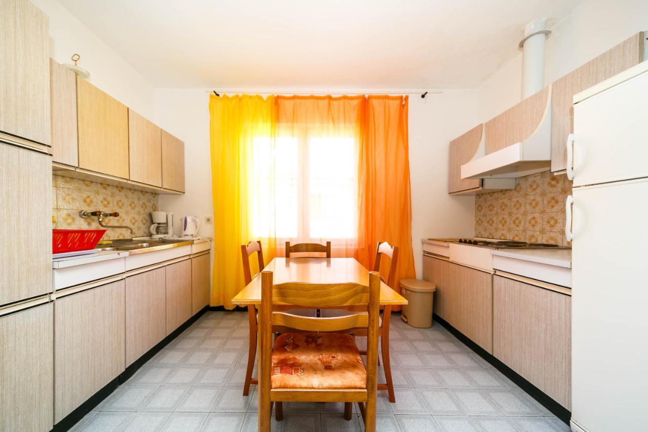 Guesthouse Ivkovic Крк Экстерьер фото