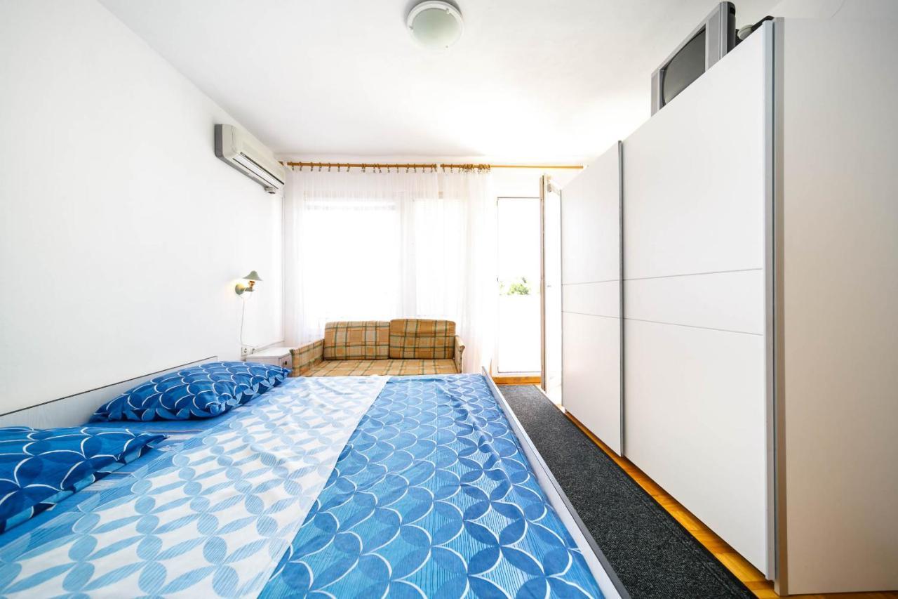 Guesthouse Ivkovic Крк Экстерьер фото