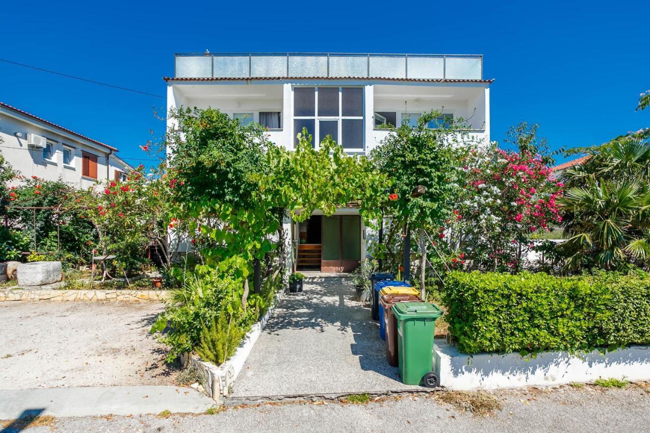 Guesthouse Ivkovic Крк Экстерьер фото