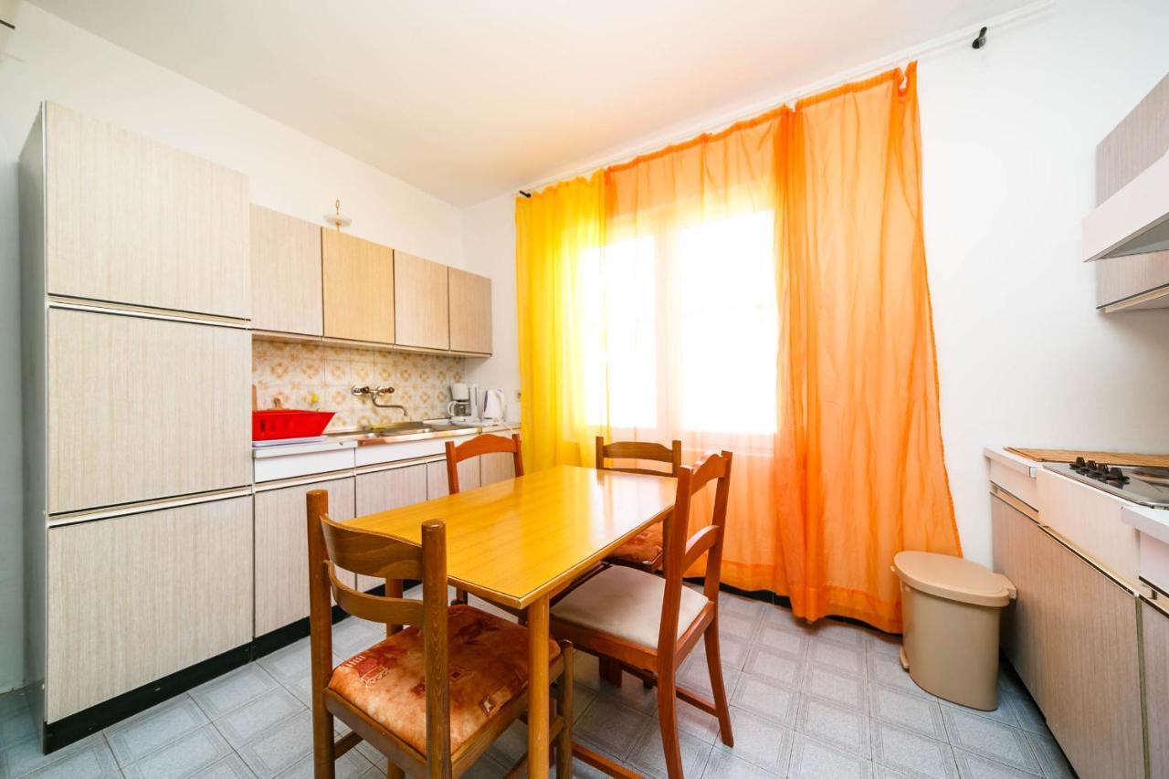 Guesthouse Ivkovic Крк Экстерьер фото