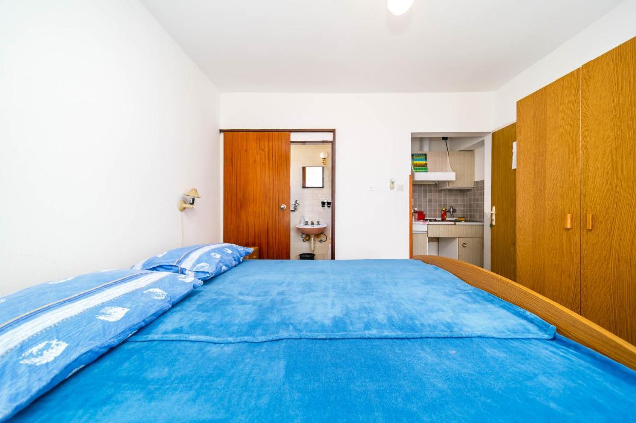 Guesthouse Ivkovic Крк Экстерьер фото