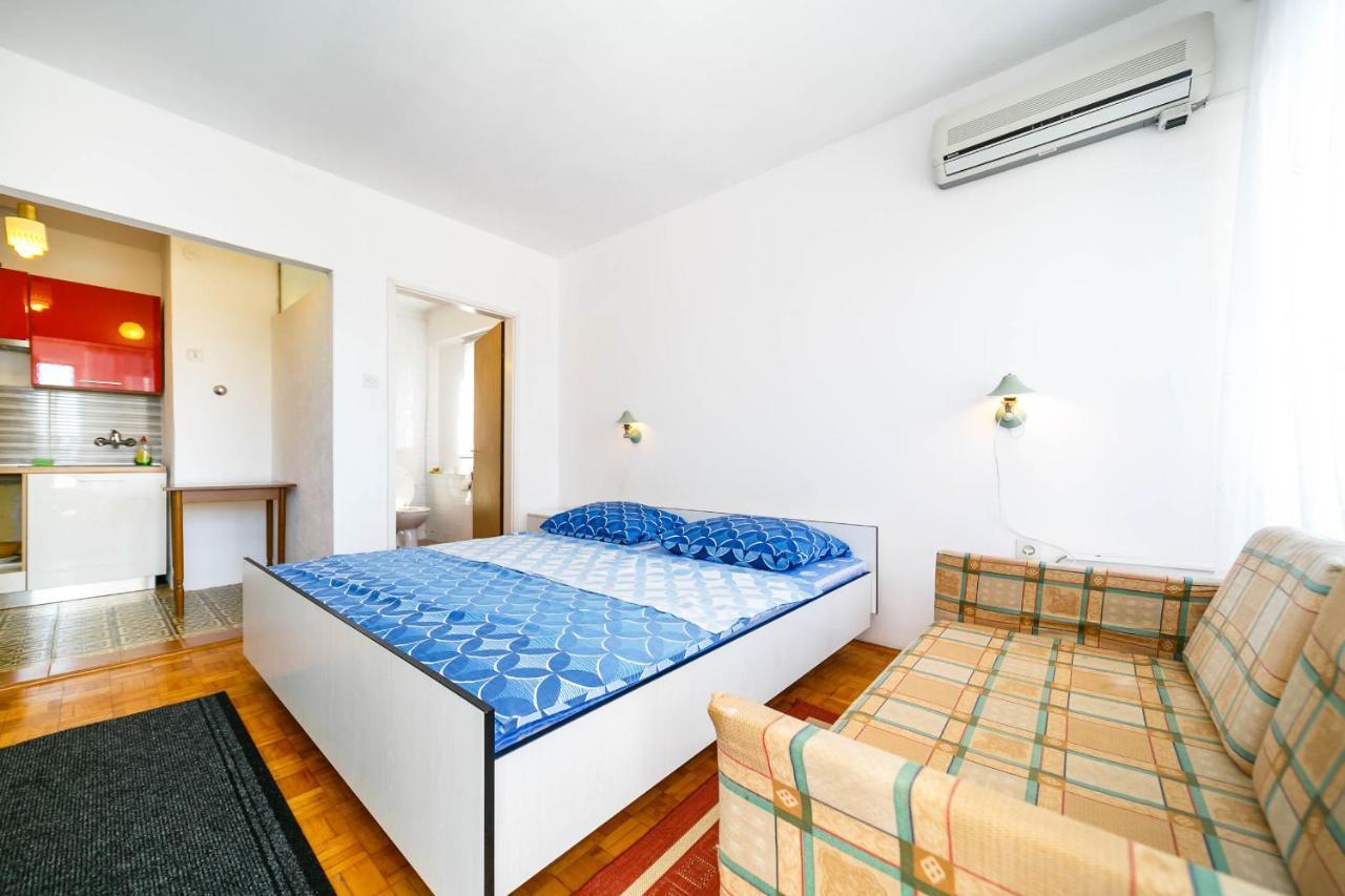 Guesthouse Ivkovic Крк Экстерьер фото